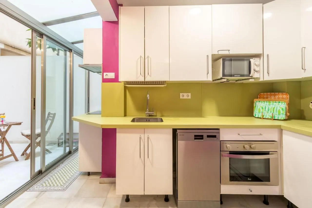 Goles Courtyard With Parking By Valcambre Apartment Seville